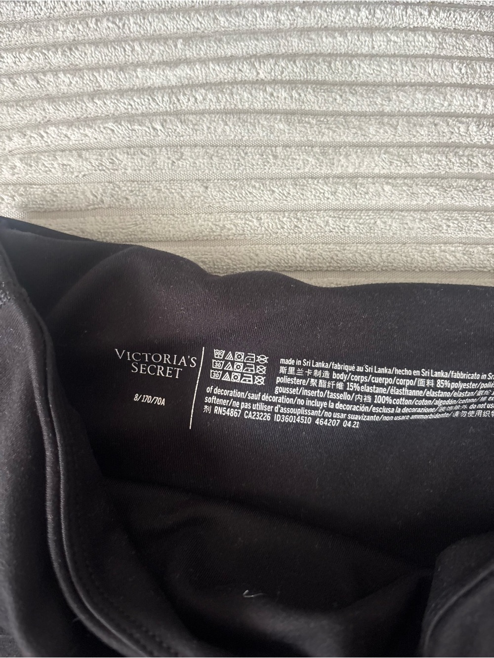 Victoria's Secret Black High-Rise Leggings - Picture 2 of 3